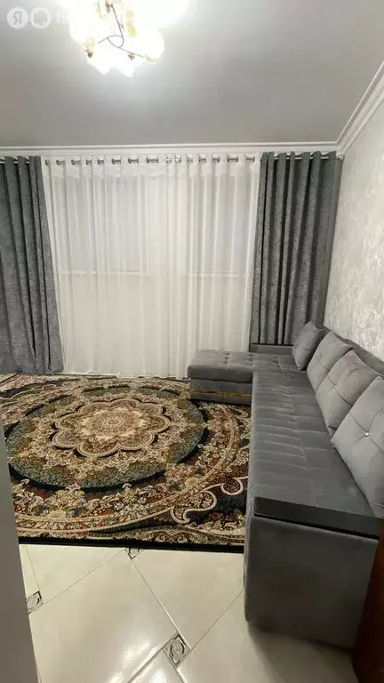 1-комнатная квартира: Махачкала, улица Ирчи Казака, 69А (42 м) - Фото 1