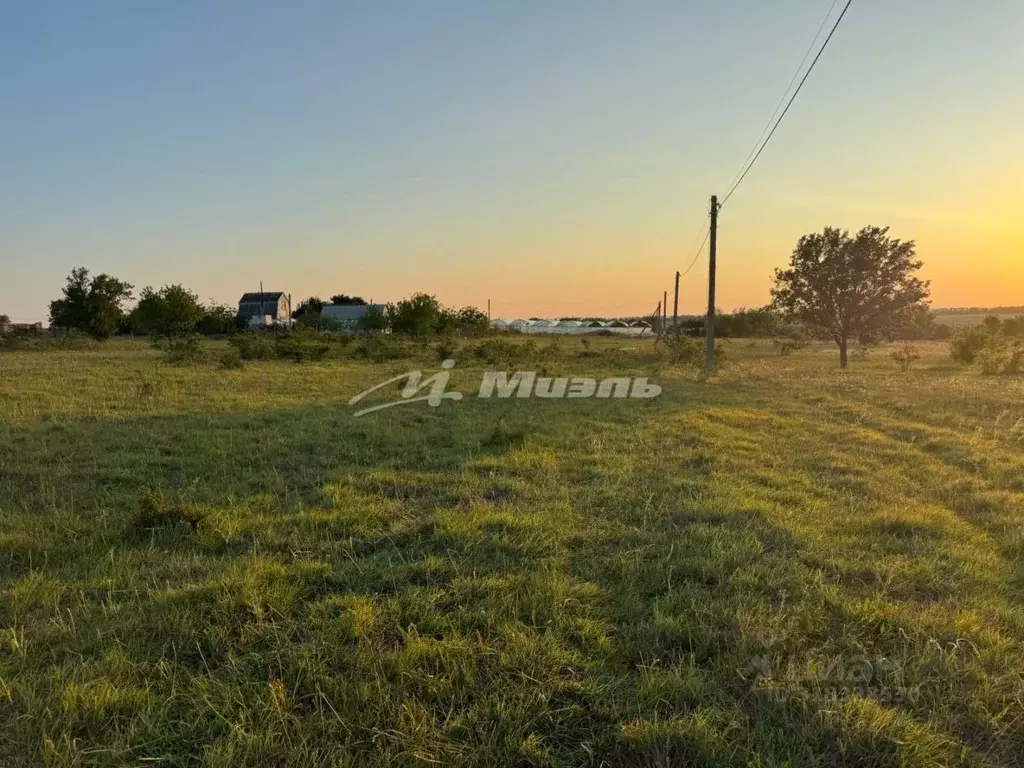 Участок в Крым, Симферопольский район, Трудовское с/пос, ... - Фото 0