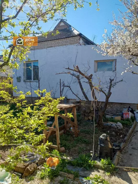 Дом в село Молочное, Приморская улица, 17 (100 м) - Фото 1