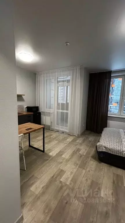 Студия Красноярский край, Красноярск ул. Апрельская, 5К (30.0 м) - Фото 1