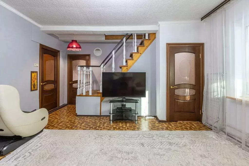 Дом в Московская область, Люберцы городской округ, Малаховка пгт ул. ... - Фото 1