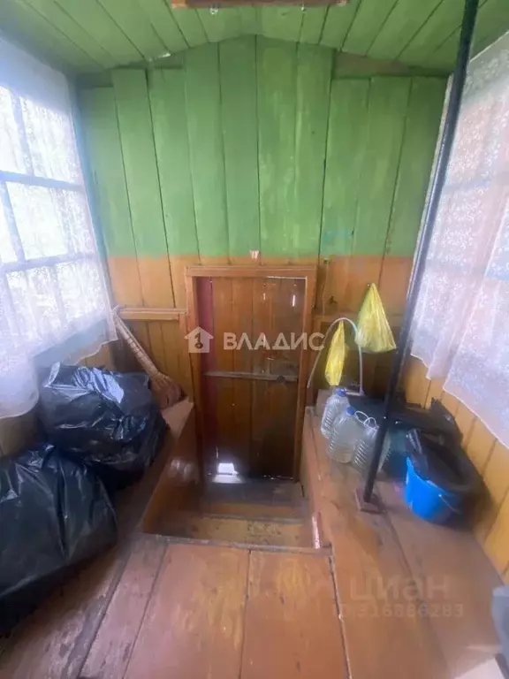 Дом в Алтайский край, Быстроистокский район, с. Быстрый Исток ул. ... - Фото 1