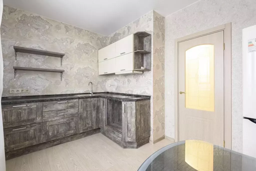 1-к кв. Татарстан, Казань ул. Рауиса Гареева, 102к1 (40.8 м) - Фото 0