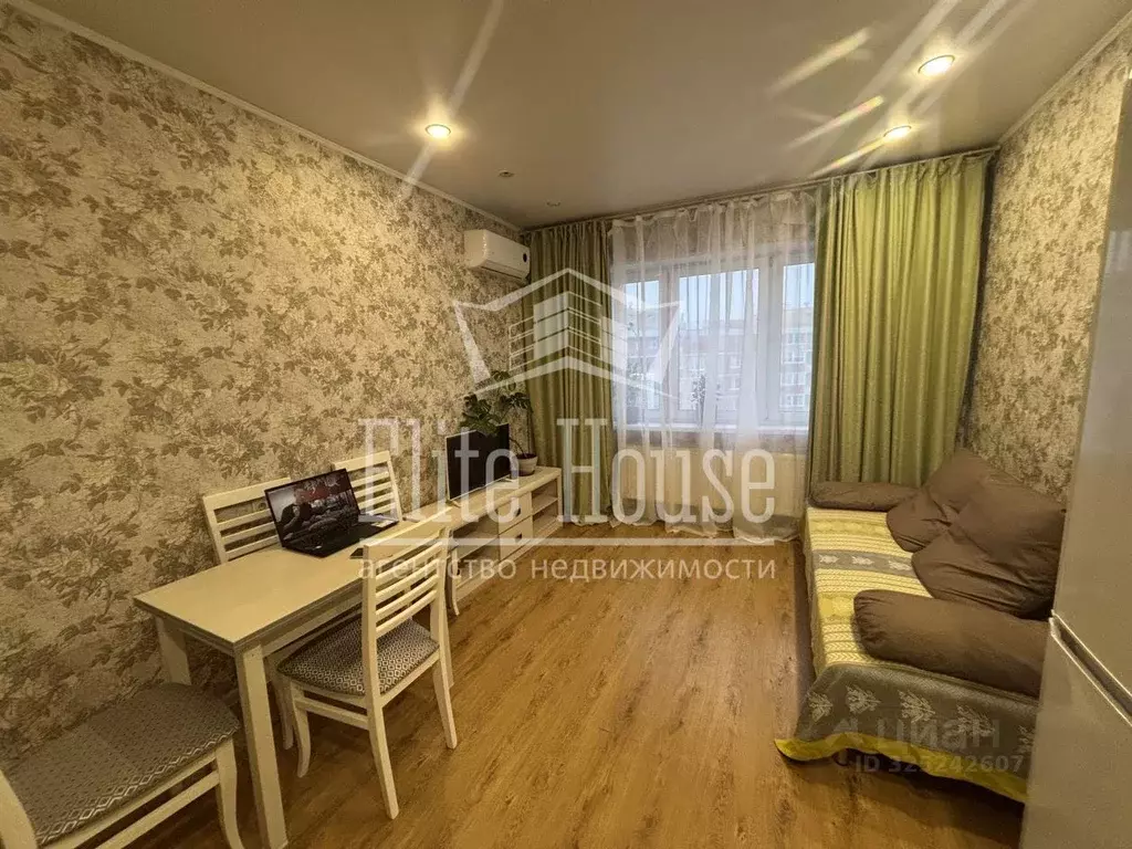 1-к кв. Калужская область, Калуга ул. 65 лет Победы, 43 (40.1 м) - Фото 1