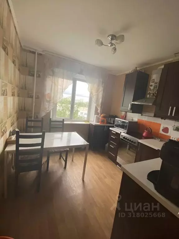 4-к кв. Омская область, Омск ул. Дмитриева, 15/1 (78.0 м) - Фото 0