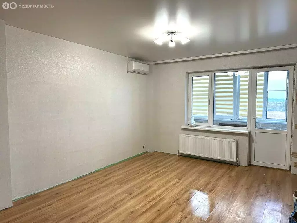 3-комнатная квартира: Батайск, улица Половинко, 280 (90 м) - Фото 0