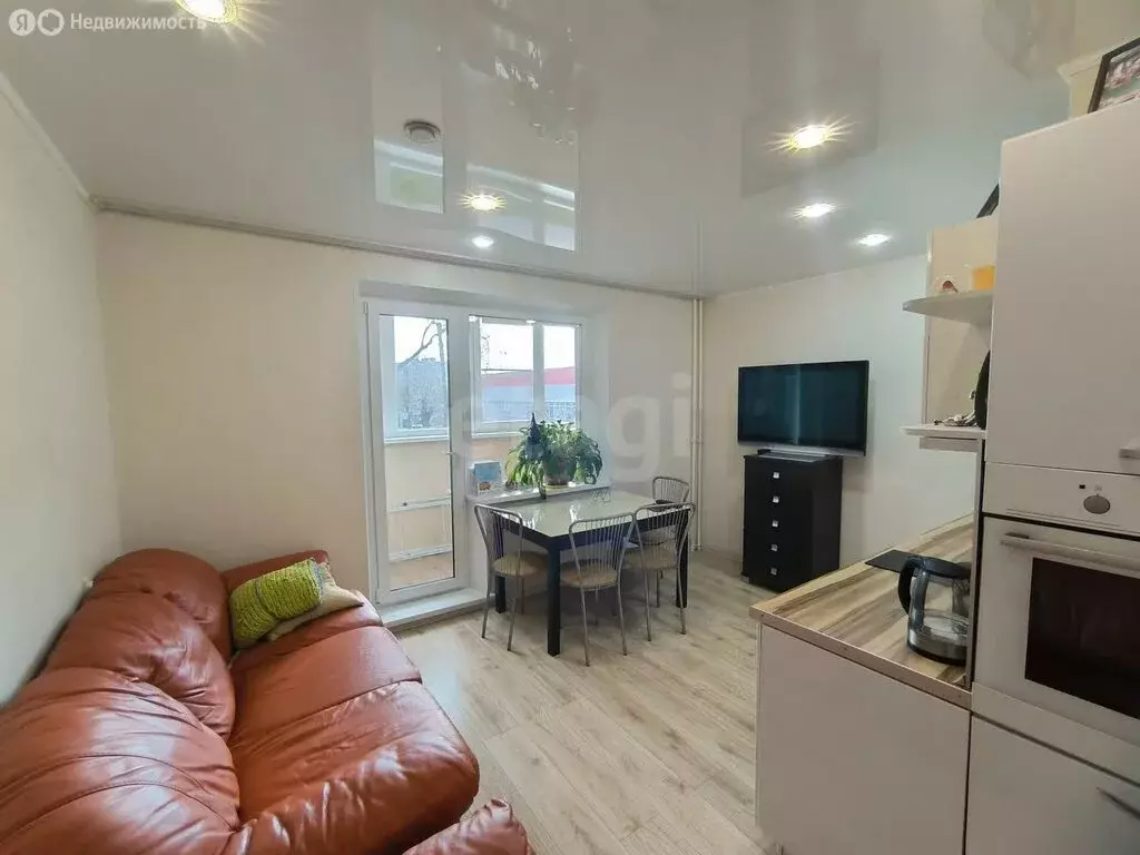 1-комнатная квартира: Миасс, улица Победы, 7 (51.3 м) - Фото 0