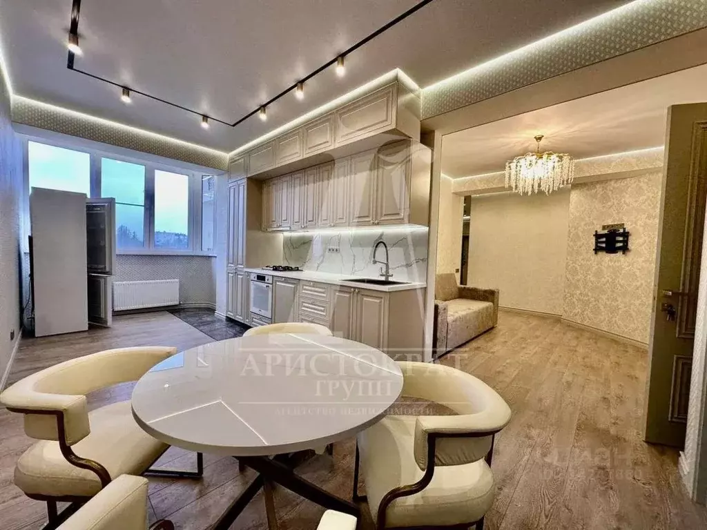 2-к кв. Ставропольский край, Пятигорск ул. Власова, 31 (82.0 м) - Фото 0
