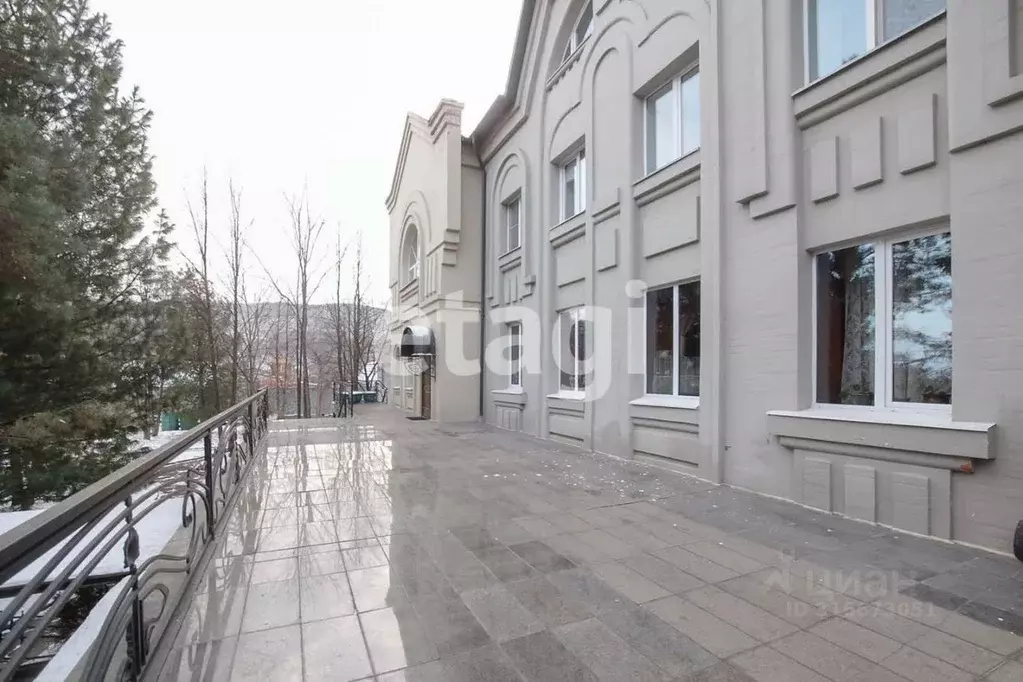 Дом в Красноярский край, Красноярск Санаторная ул., 37 (1050 м) - Фото 0