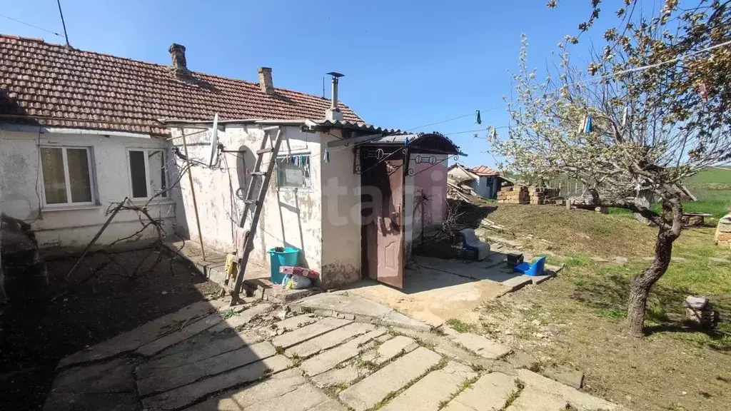 Дом в Крым, Сакский район, с. Митяево ул. Садовая (54 м) - Фото 2