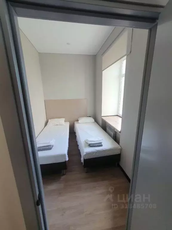 Комната Санкт-Петербург Нарвский просп., 13Б (26.0 м) - Фото 0
