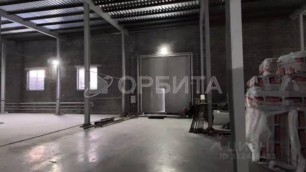 Склад в Тюменская область, Тюмень Энтузиастов мкр, ул. Кедровая, 127 ... - Фото 1