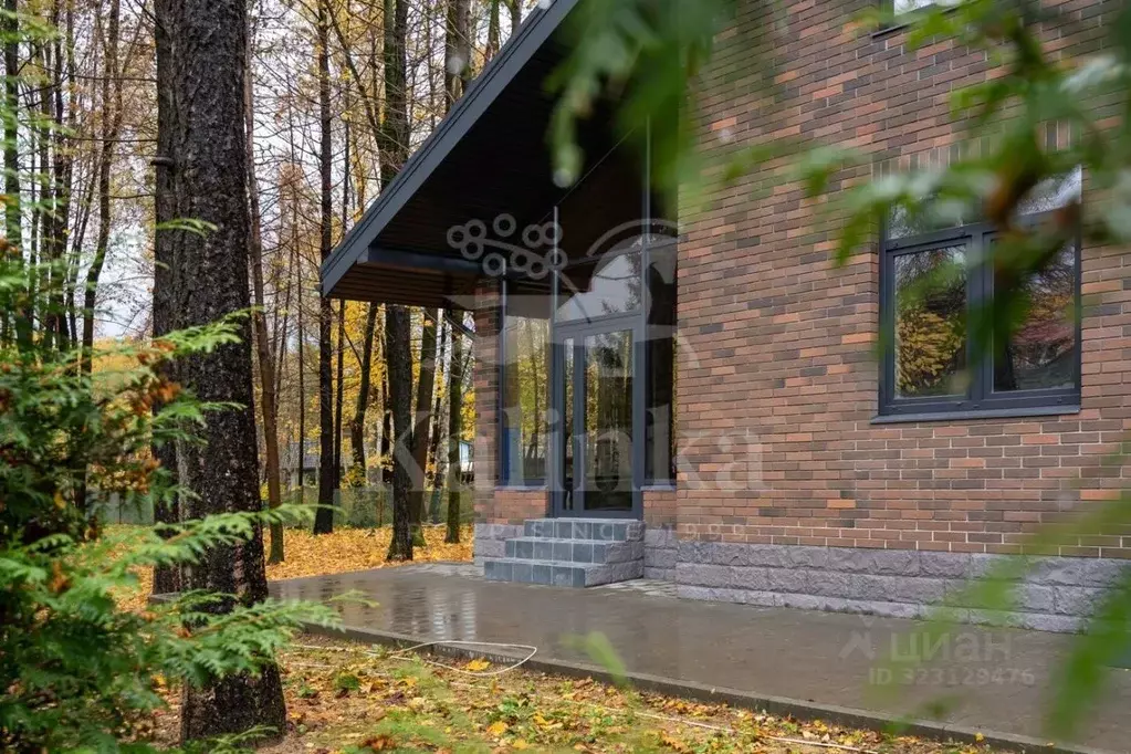 Дом в Московская область, Одинцово пос. Баковка,  (300 м) - Фото 1