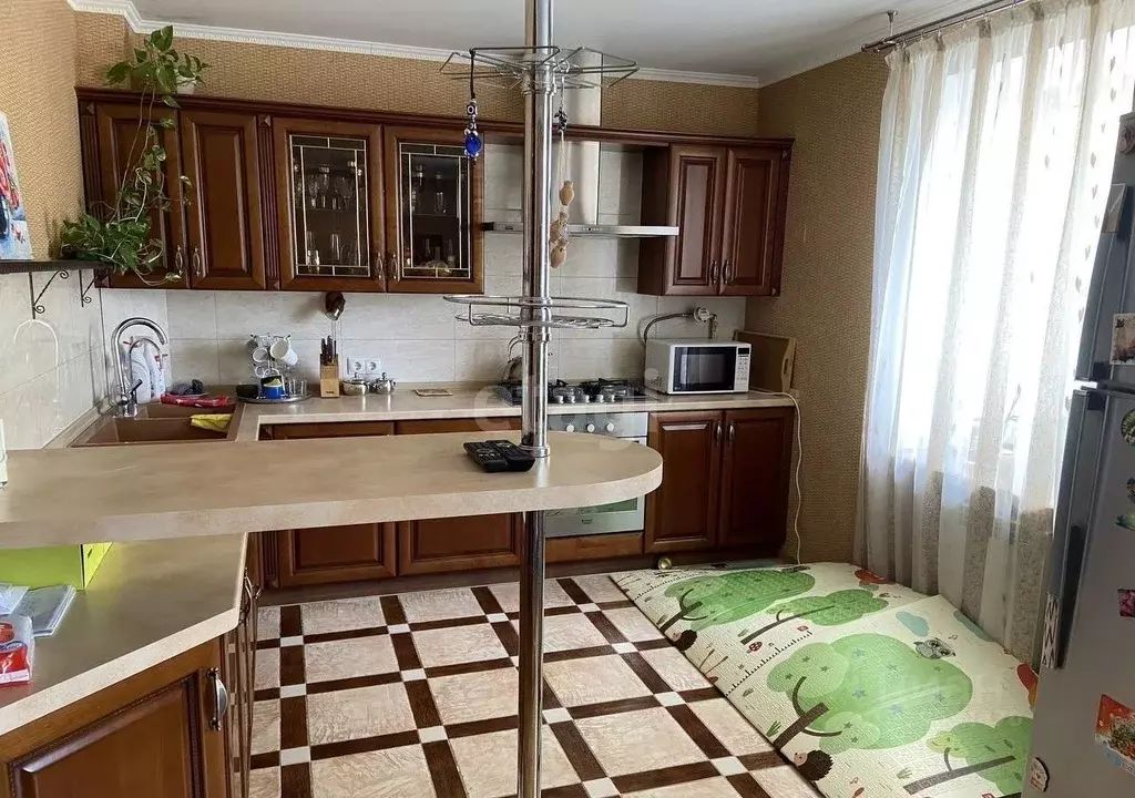 4-к кв. Белгородская область, Белгород Молодежная ул., 22 (104.6 м) - Фото 0