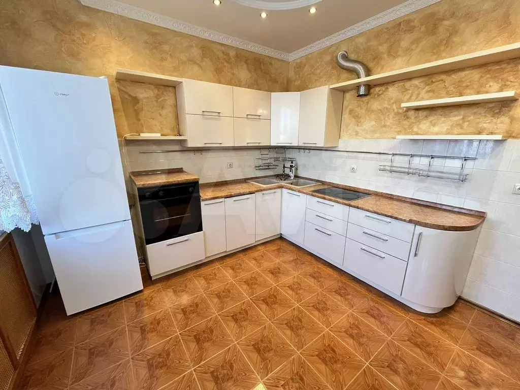 3-к. квартира, 140 м, 5/8 эт. - Фото 0