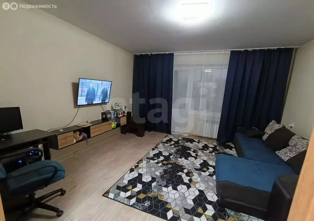 2-комнатная квартира: Миасс, улица Нахимова, 3 (61 м) - Фото 0