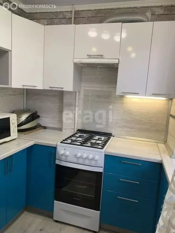 3-комнатная квартира: Стерлитамак, Элеваторная улица, 106А (51.2 м) - Фото 0
