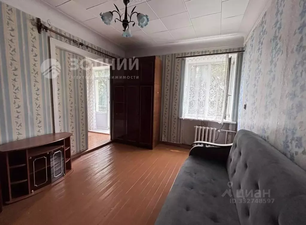 1-к кв. Чувашия, Канаш ул. Разина, 3 (35.5 м) - Фото 1