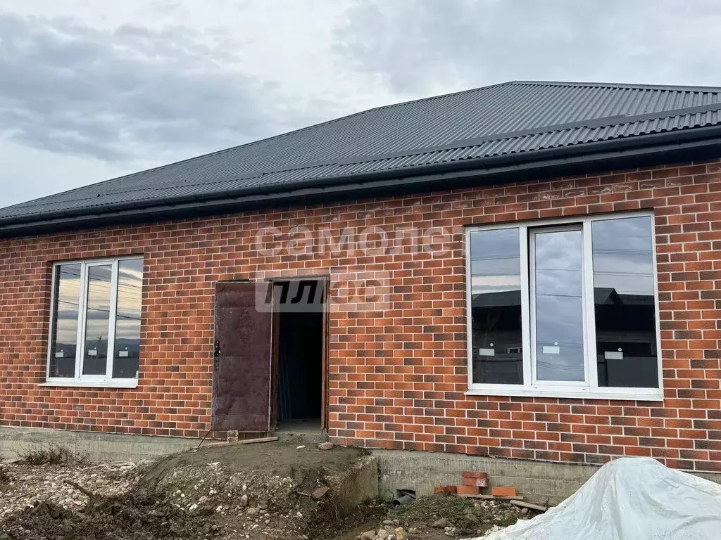 Дом в Краснодарский край, Апшеронск ул. Спорта, 84 (114 м) - Фото 2