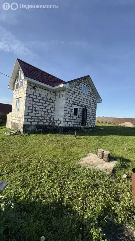 Дом в Свердловская область, Каменский муниципальный округ, село ... - Фото 1