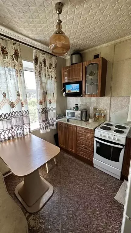 2-к. квартира, 45 м, 5/5 эт. - Фото 0