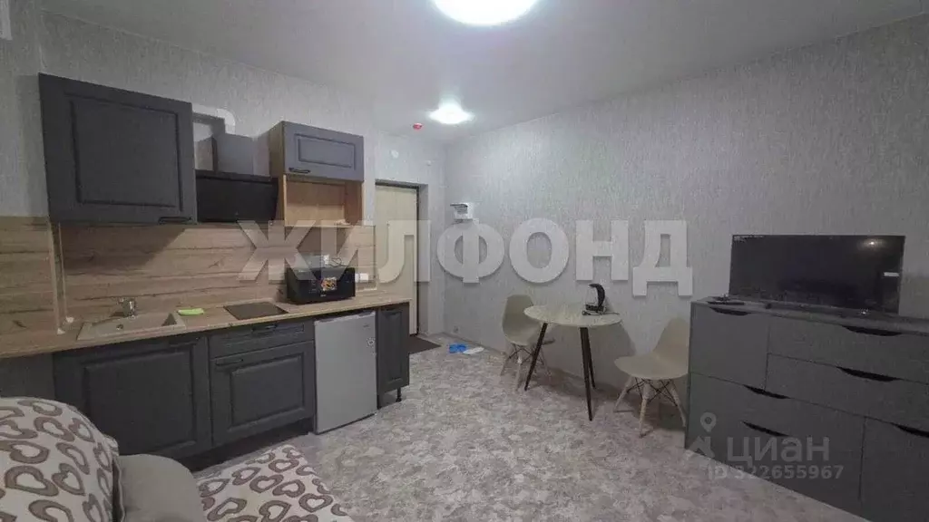 Студия Ханты-Мансийский АО, Когалым ул. Дорожников, 4 (19.0 м) - Фото 2