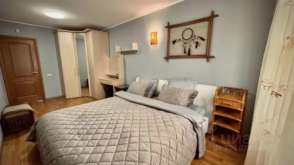 2-к кв. Челябинская область, Челябинск ул. Воровского, 36б (65.0 м) - Фото 0