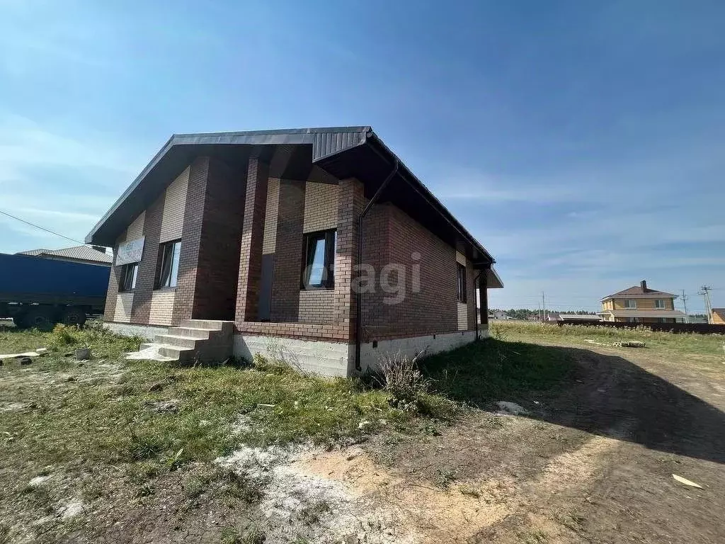 Дом в Башкортостан, Уфимский район, Русско-Юрмашский сельсовет, д. ... - Фото 0