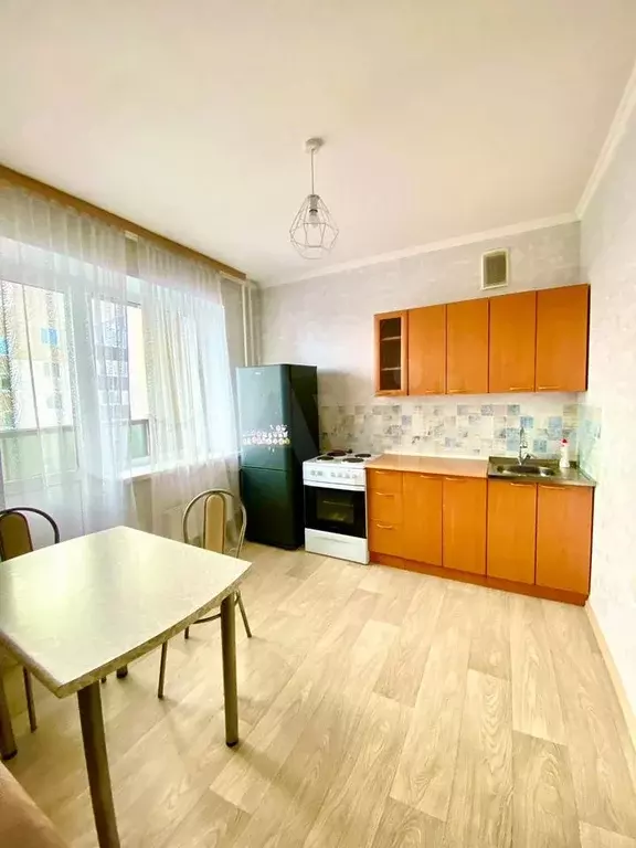 1-к. квартира, 42 м, 7/9 эт. - Фото 0