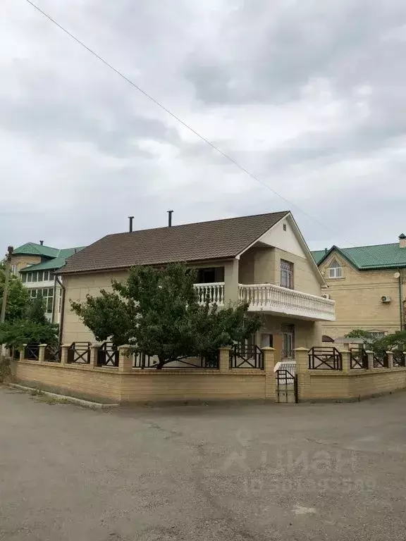 Дом в Дагестан, Махачкала Караман-7 мкр, 13 (200 м) - Фото 0