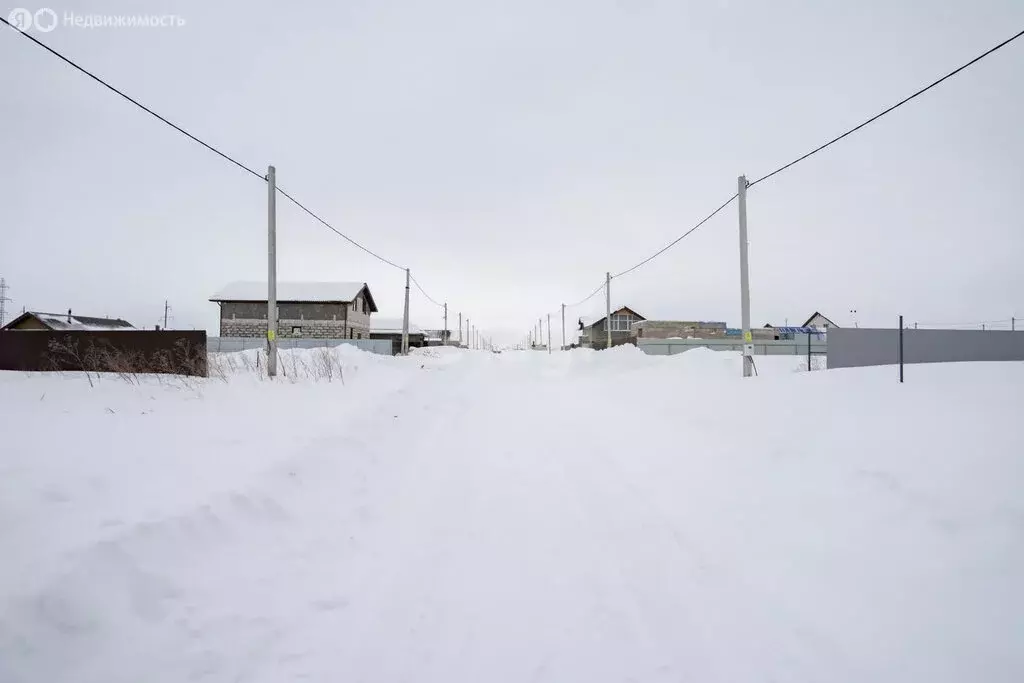 Участок в Тукаевский район, деревня Азьмушкино, микрорайон Подсолнухи ... - Фото 0