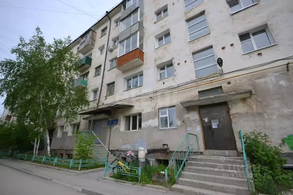 1-к кв. Саха (Якутия), Якутск просп. Ленина, 7/2 (30.5 м) - Фото 0