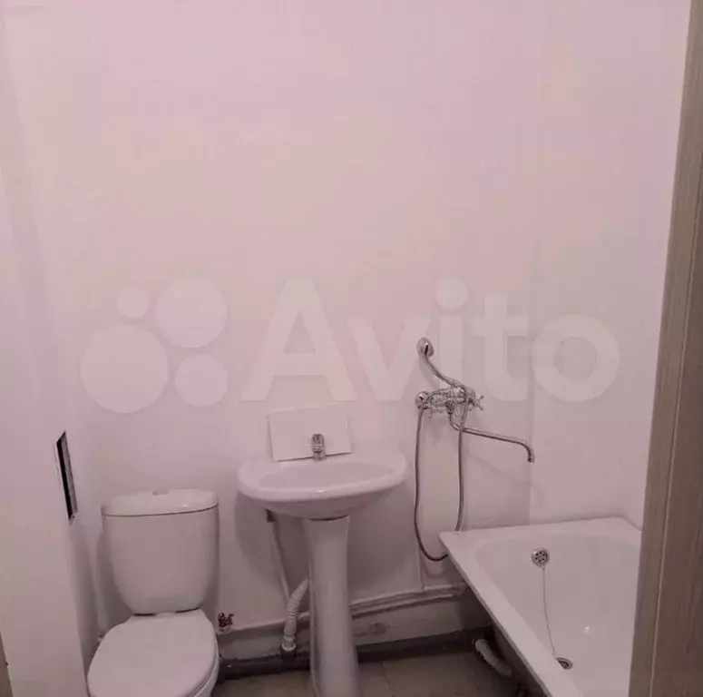 Апартаменты-студия, 14,7 м, 2/5 эт. - Фото 1