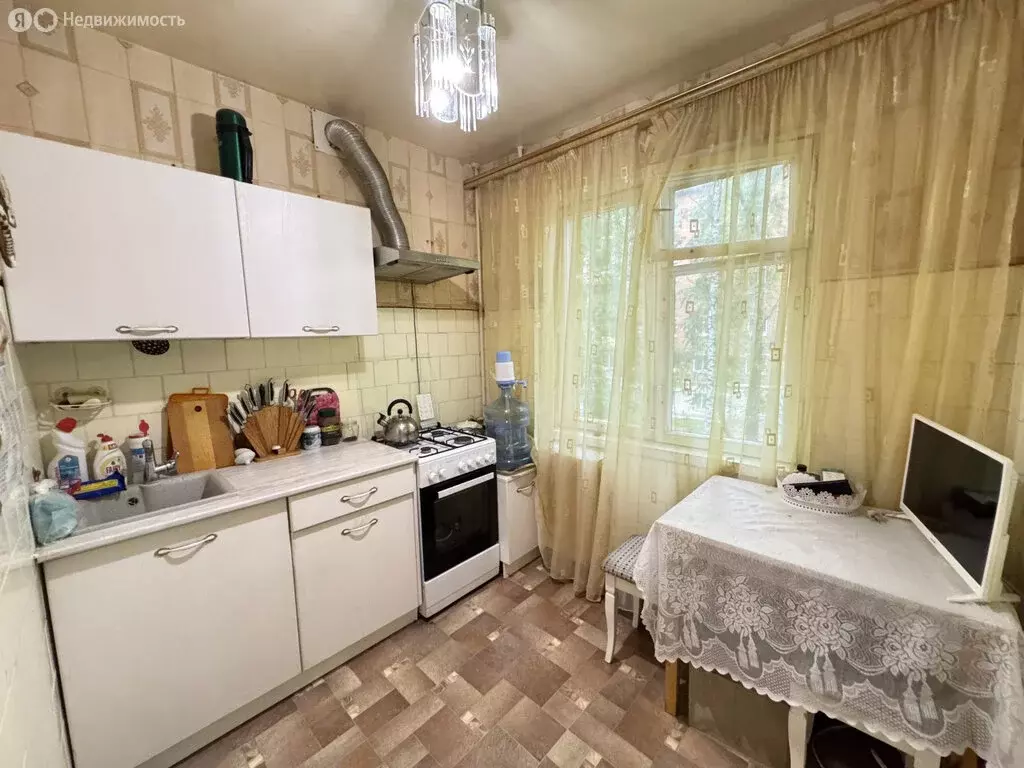 3-комнатная квартира: Воткинск, улица Мичурина, 13 (49.3 м) - Фото 1