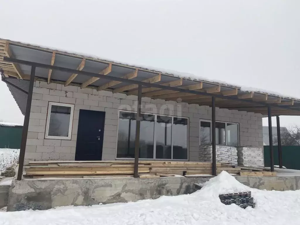 Дом в Калужская область, Малоярославецкий муниципальный округ, Маклино ... - Фото 1