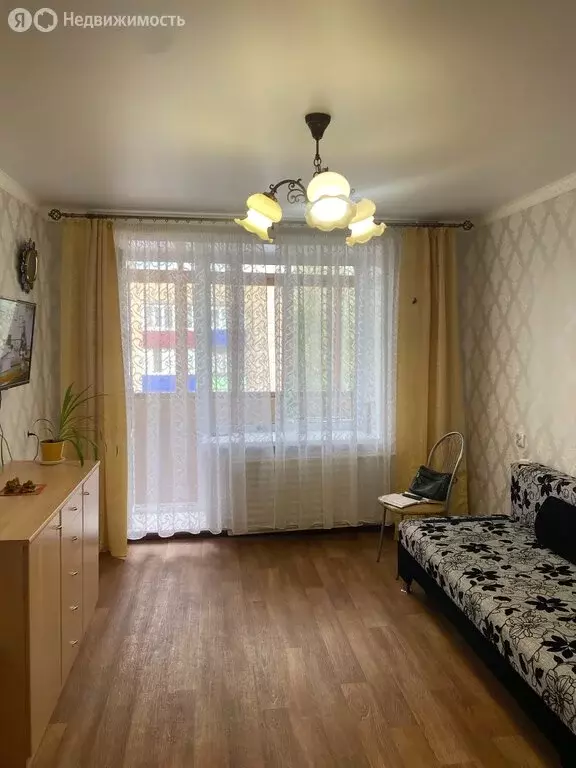 3-комнатная квартира: Ишимбай, Стахановская улица, 38 (50.7 м) - Фото 1