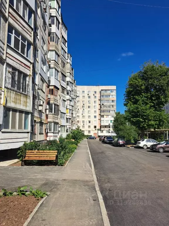 3-к кв. Крым, Керчь ул. Генерала Петрова, 10 (67.3 м) - Фото 0