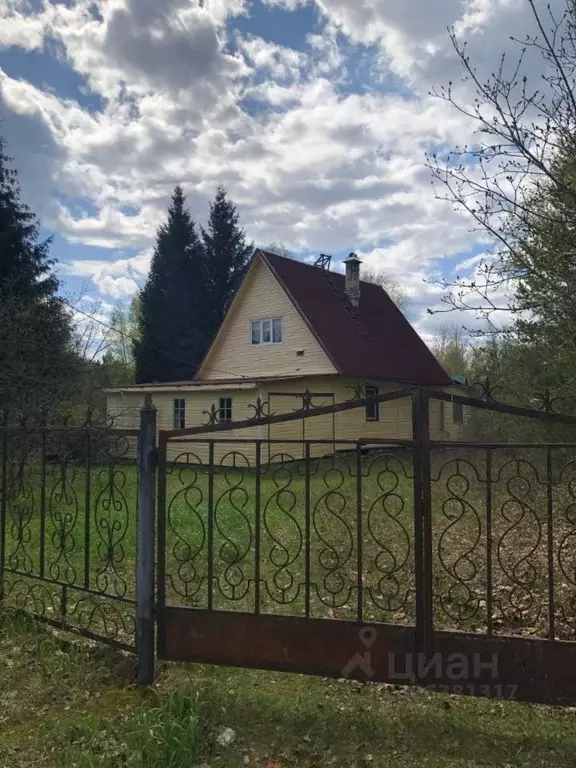 Дом в Ленинградская область, Лужский район, Толмачевское городское ... - Фото 1