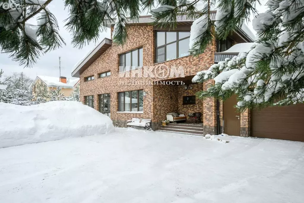 Дом в село Николо-Урюпино, улица Гагарина, 50 (355 м) - Фото 1