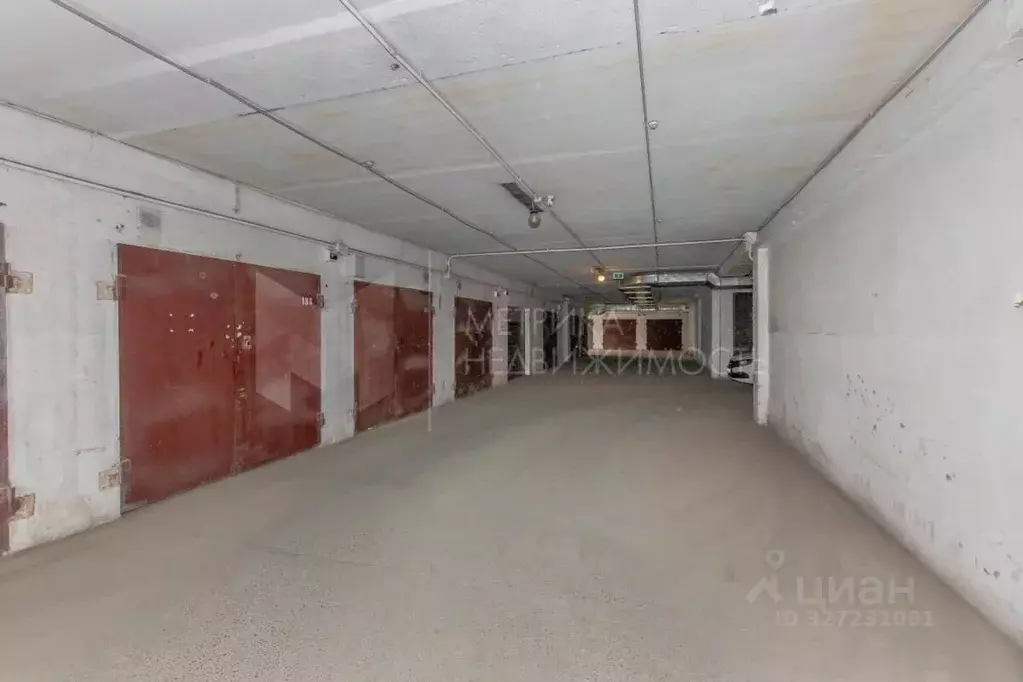 Гараж в Тюменская область, Тюмень ул. Василия Гольцова, 34 (19 м) - Фото 1