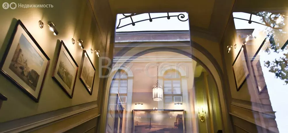 Офис (302 м) - Фото 1