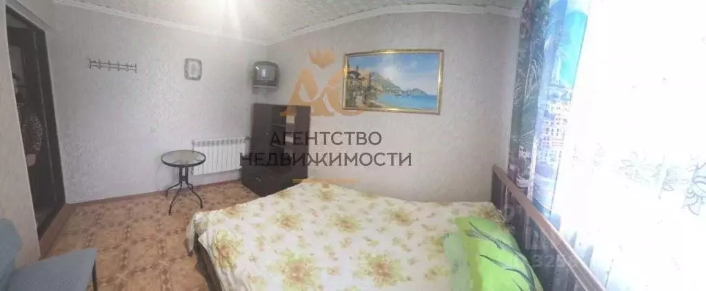 2-к кв. Крым, Феодосия пер. Боенский, 25 (30.0 м) - Фото 1