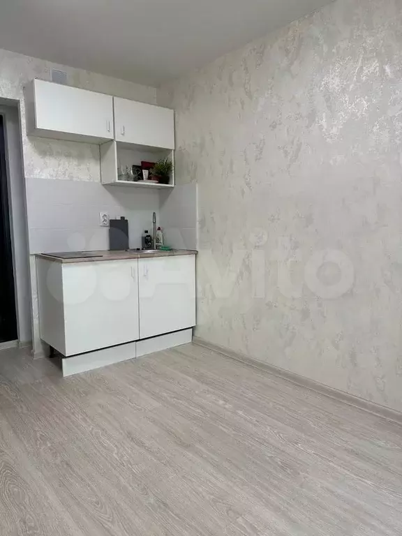 Комната 18 м в 1-к., 2/4 эт. - Фото 1