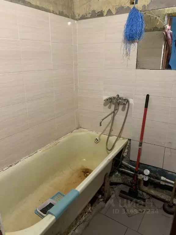 Комната Новгородская область, Великий Новгород ул. Зелинского, 33 ... - Фото 1