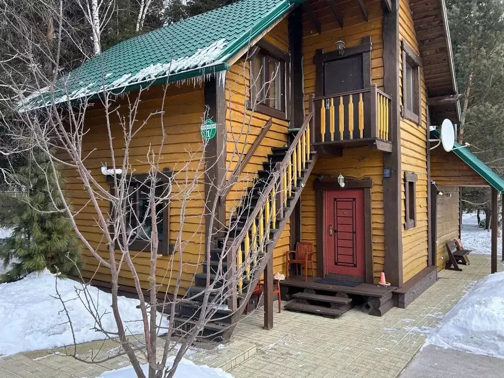 Дом в Красноярский край, Красноярск городской округ, пос. Минино ул. ... - Фото 1