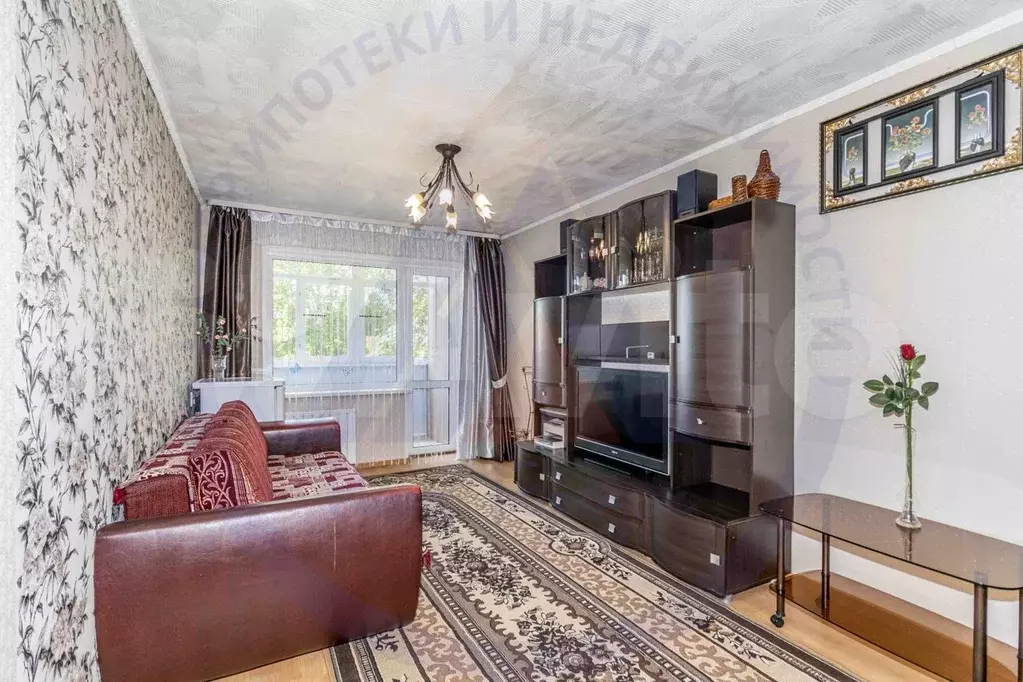 3-к. квартира, 60 м, 1/5 эт. - Фото 1