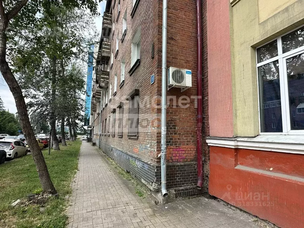 2-к кв. Иркутская область, Иркутск Российская ул., 1 (41.9 м) - Фото 0