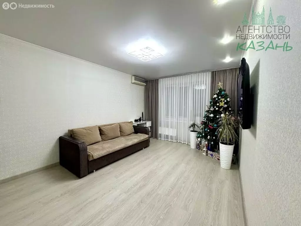 3-комнатная квартира: Казань, улица Юлиуса Фучика, 98 (64.6 м) - Фото 2