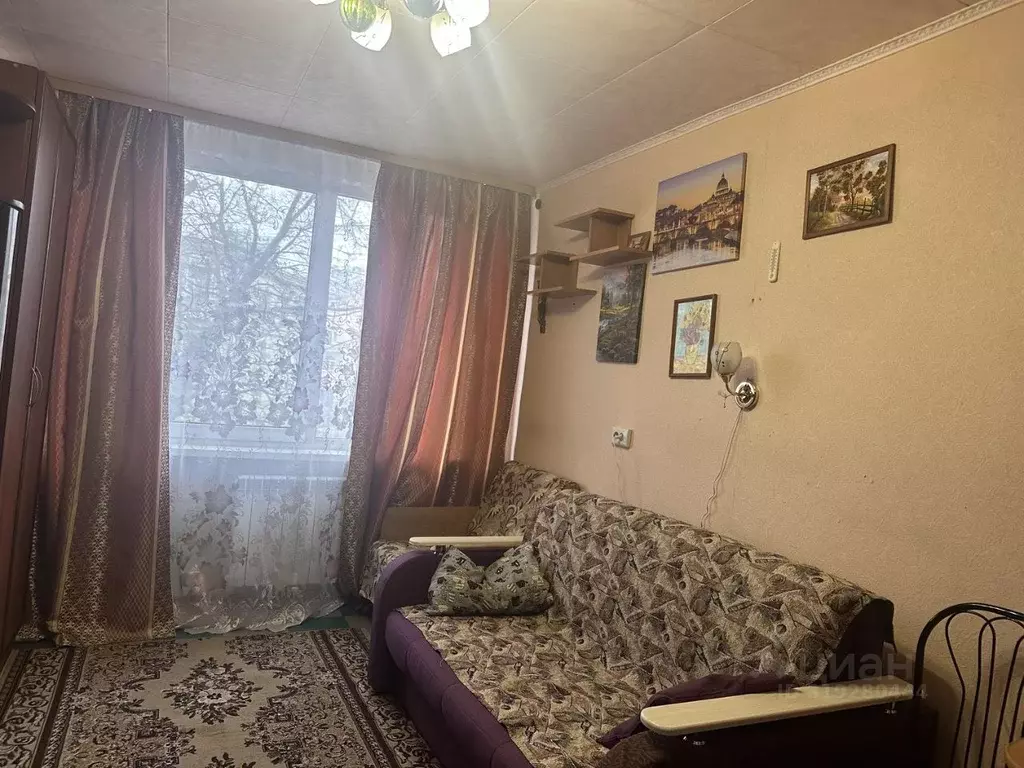 Комната Санкт-Петербург ул. Трефолева, 35 (17.0 м) - Фото 0