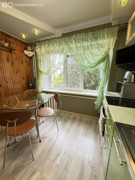 2-комнатная квартира: Тюмень, улица Газовиков, 24 (44.4 м) - Фото 1